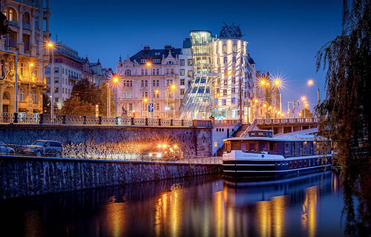 הבית הרוקד בפראג