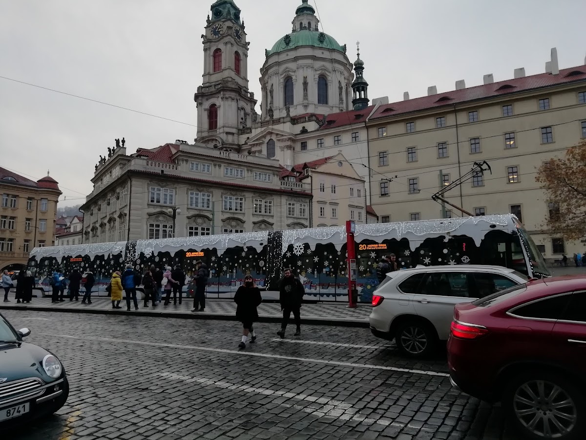 כיכר מאלה סטרנה - פראג