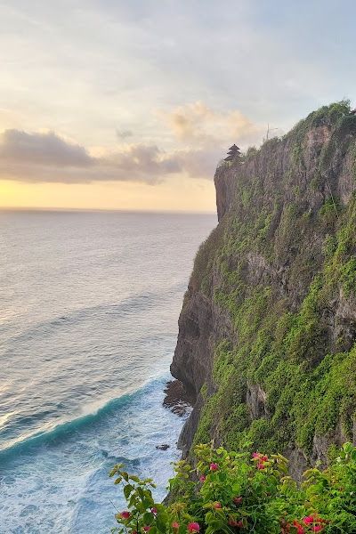 ריקוד הקצ'אק באולוואטו — הופעה על קצה הצוק — תמונה 4