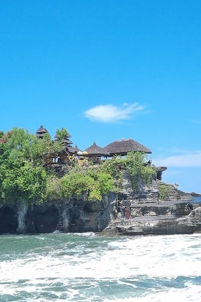 מקדש טנה לוט