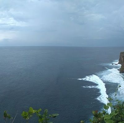 מקדש אולוואטו — על קצה הצוק מעל האוקיינוס — תמונה 4