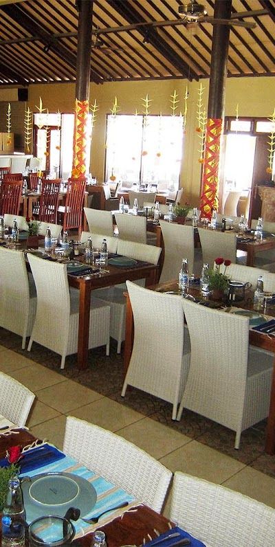 ג'ימבארן — מסעדות דגים על החוף ושקיעה מהחלומות