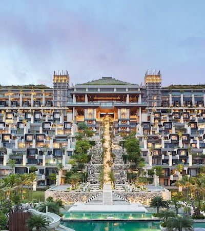 קמפינסקי הוטל באלי נוסה דואה