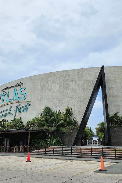 אטלס ביץ׳ קלאב