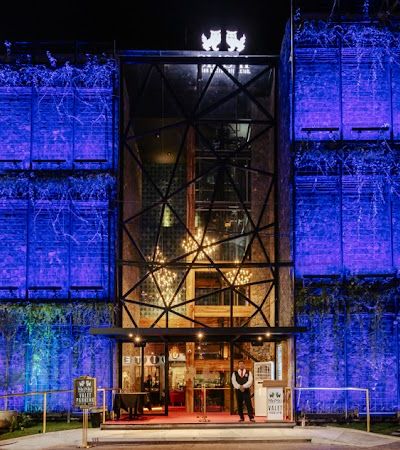 שישי נייטקלאב & איזאקאיה לאונג' (ShiShi)