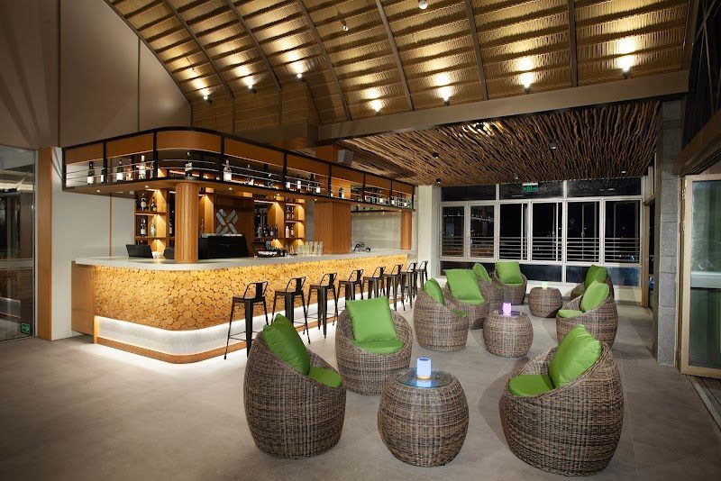 דה אינפיניטי סאנסט בר — תמונה ראשית