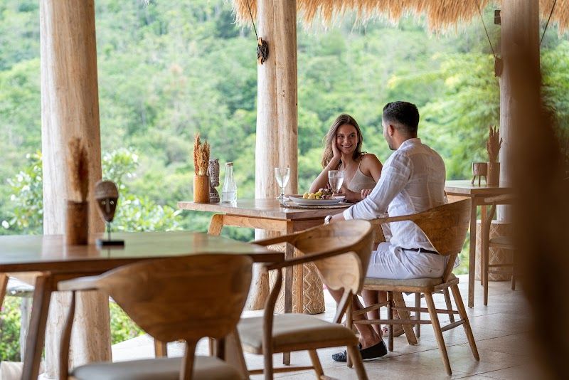 מסעדת אסמט אמד — תמונה ראשית