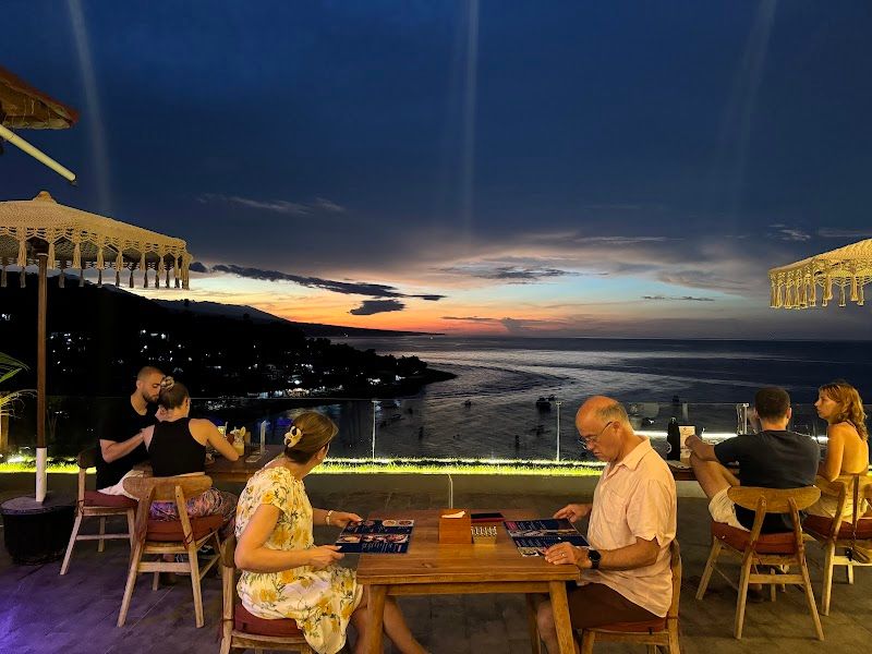 ג'ולי בסט ויו קפה — תמונה ראשית