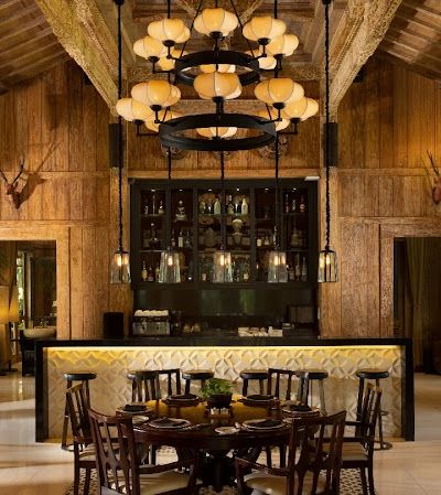 קאיומניס רסטו ג'ימבאראן