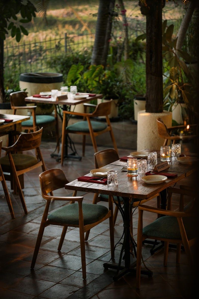 אומה גארדן סמיניאק — תמונה ראשית