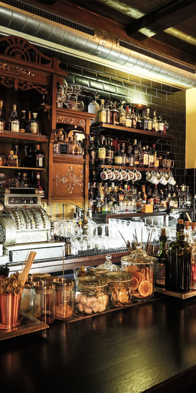 המינגוויי בר - בר הקוקטיילים האגדי של פראג