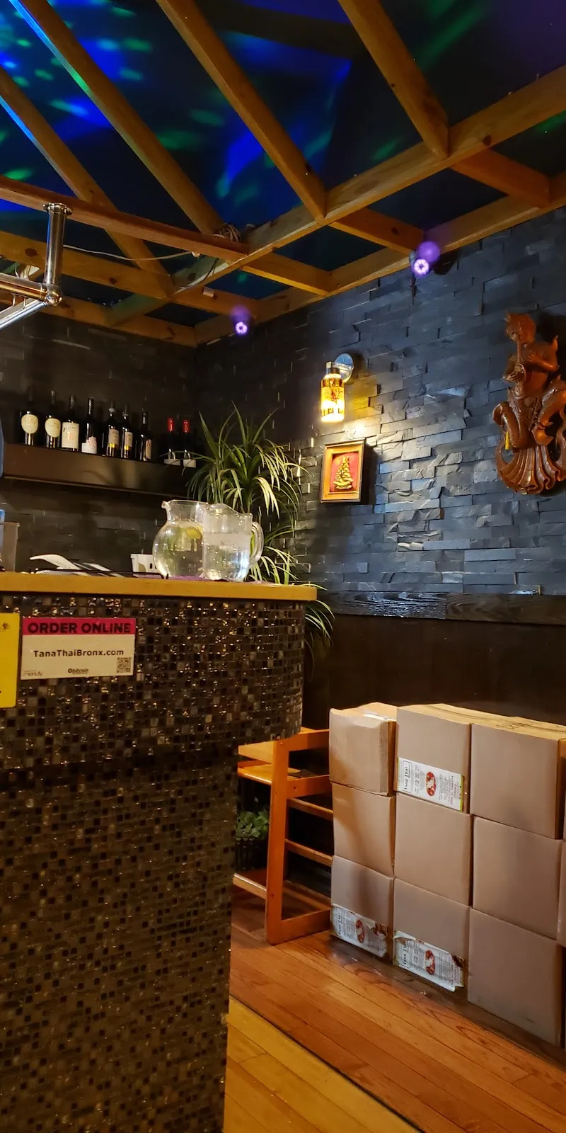 Tana Thai Restaurant